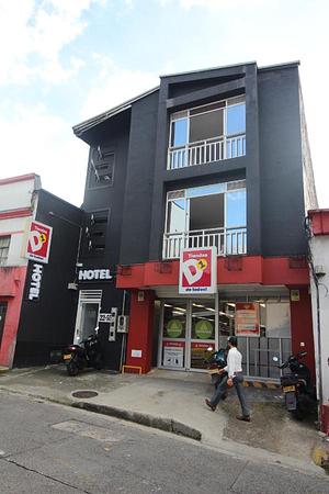 Dam Hotel Pereira