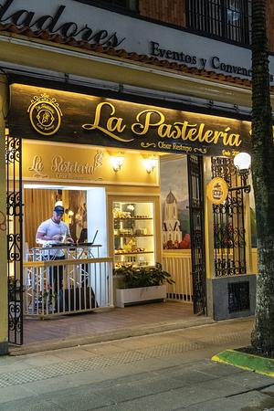 La Pastelería Cesar Restrepo