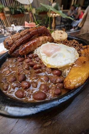 La Pastelería Cesar Restrepo