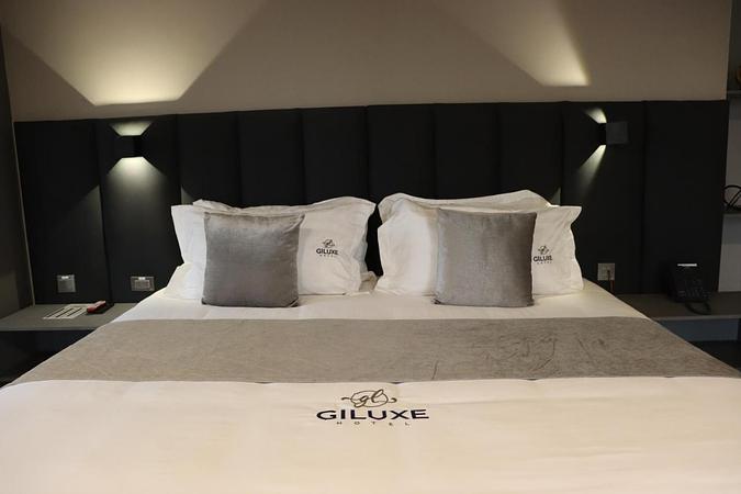 Giluxe Hotel