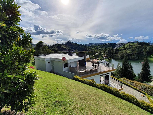 Fincas Guatapé   El Peñol