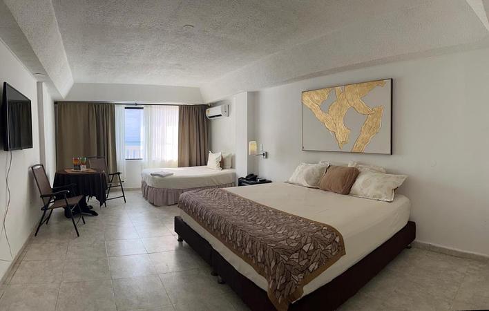 Lord Pierre Hotel